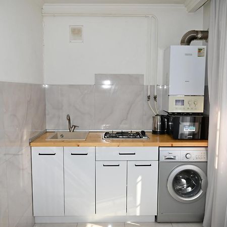 Cozy Apartment Near To The Metro H Kochar 19 예레반 외부 사진