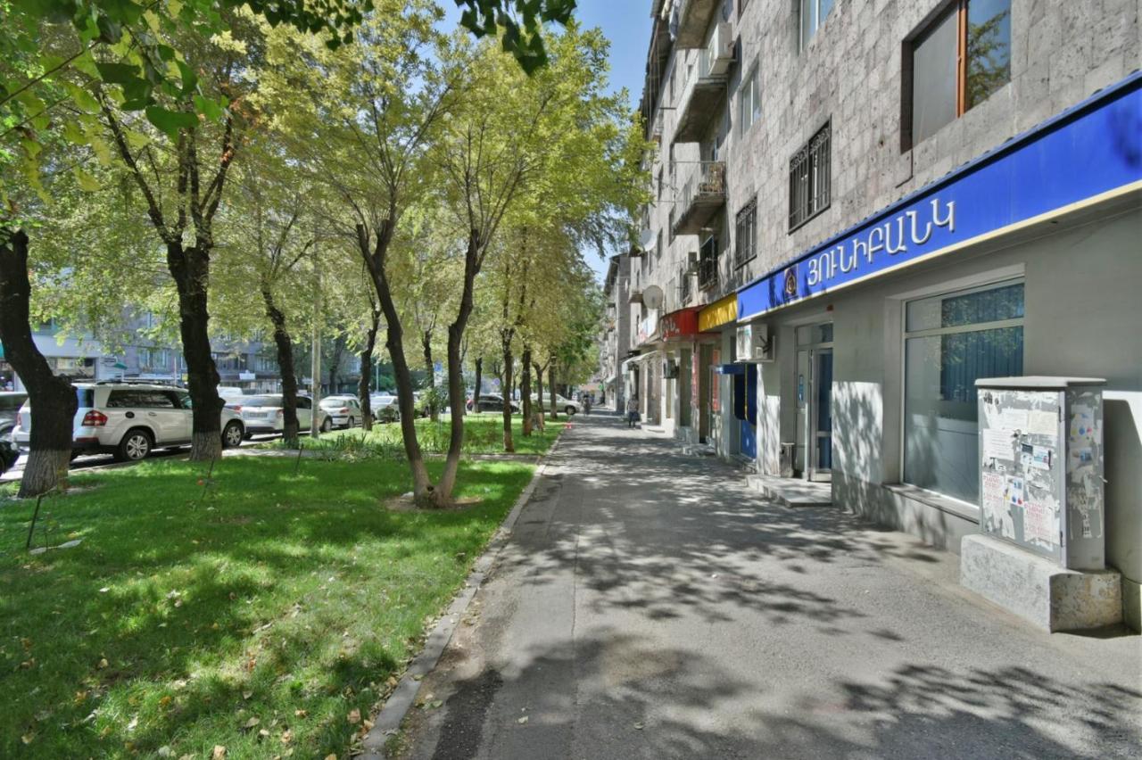 Cozy Apartment Near To The Metro H Kochar 19 예레반 외부 사진