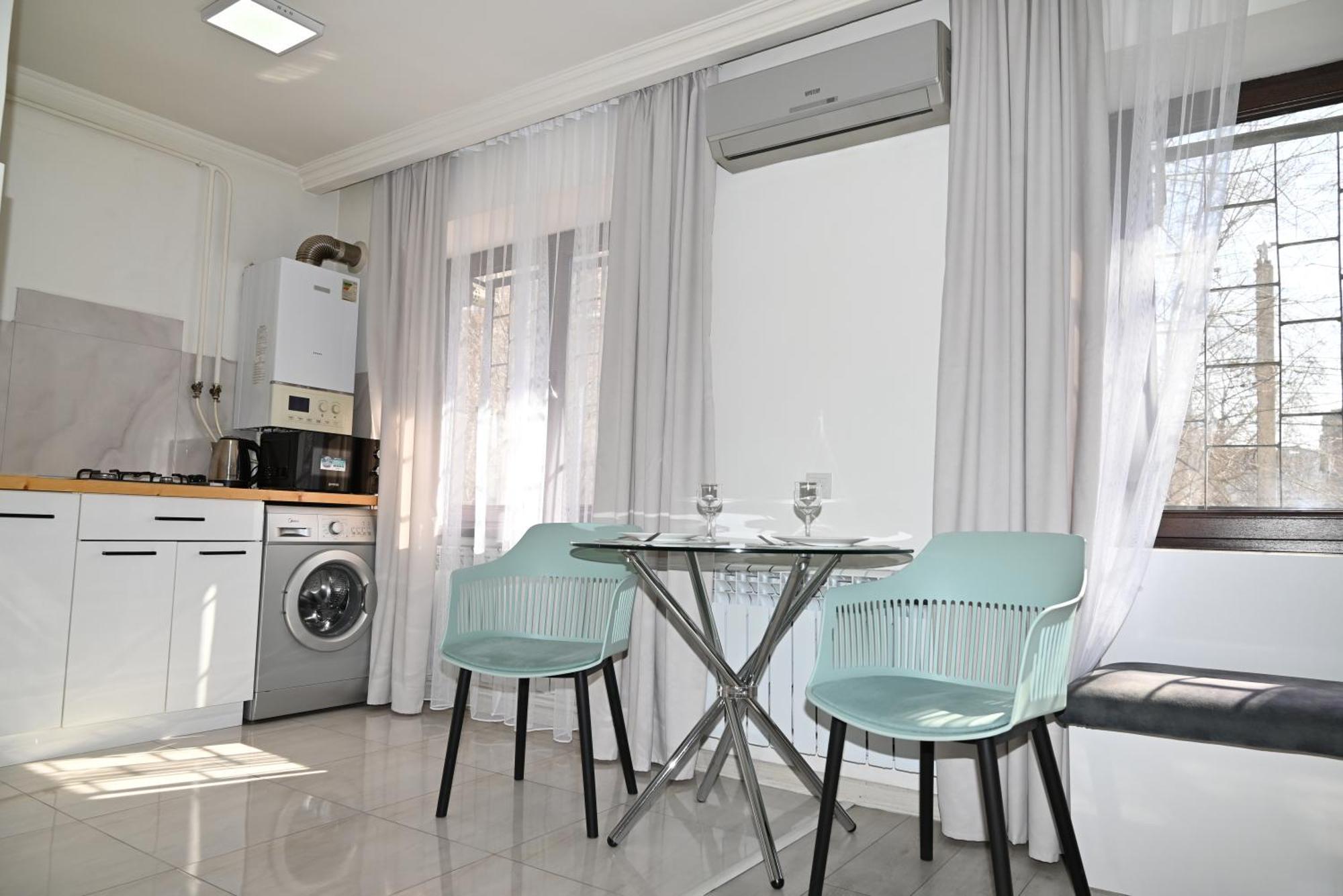 Cozy Apartment Near To The Metro H Kochar 19 예레반 외부 사진